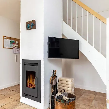 6 Person Holiday In Brenderup Fyn Bro (Funen)